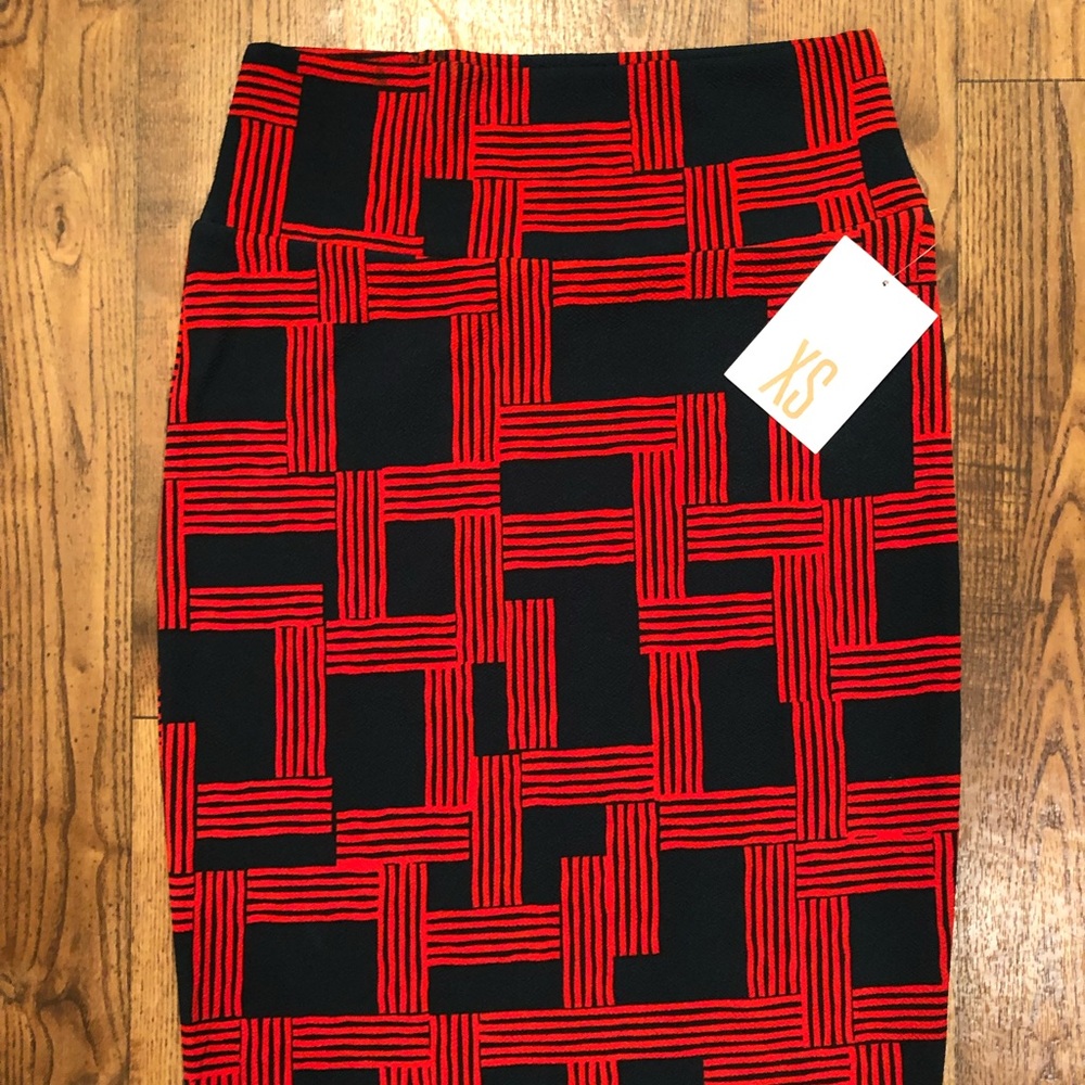 NWT Lularoe Cassie Skirt XS